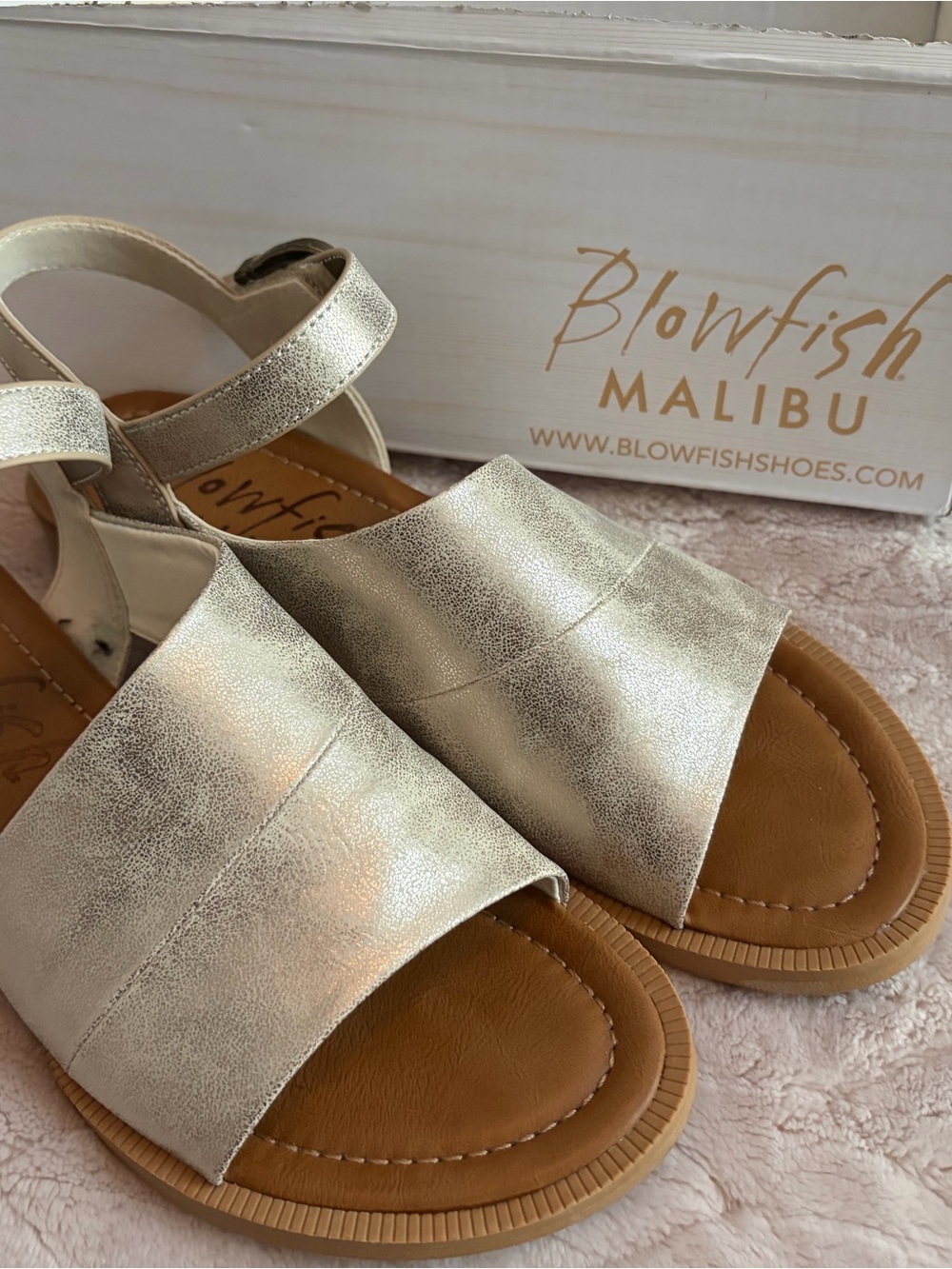 Women's Metallic Silver Slide Sandal with Buckle Strap